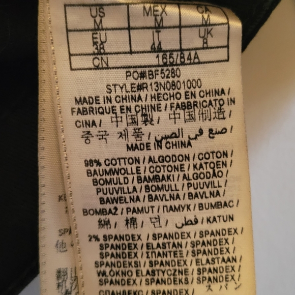 Distressed black stretch denim Guess Jean jacket in M fits like S/XS - Picture 3 of 4